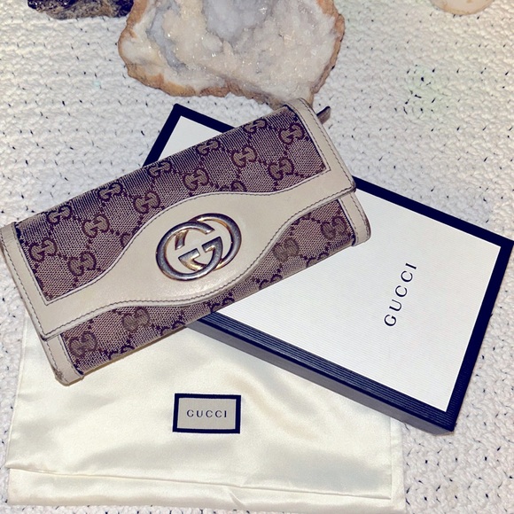 Preloved Gucci Bifold Long wallet cream/white - Picture 1 of 12